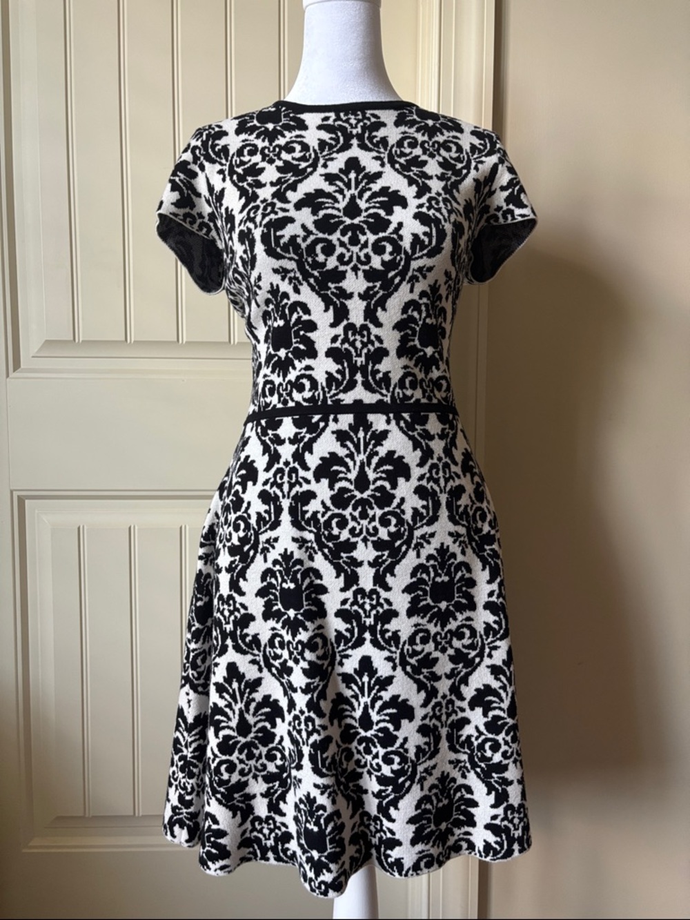 CeCe Classic Black and White Damask Fit-and-Flare Short Sleeve Sweater Dress